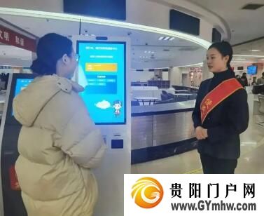 碧江：政务服务提质增效 助力优化营商环境(图1)