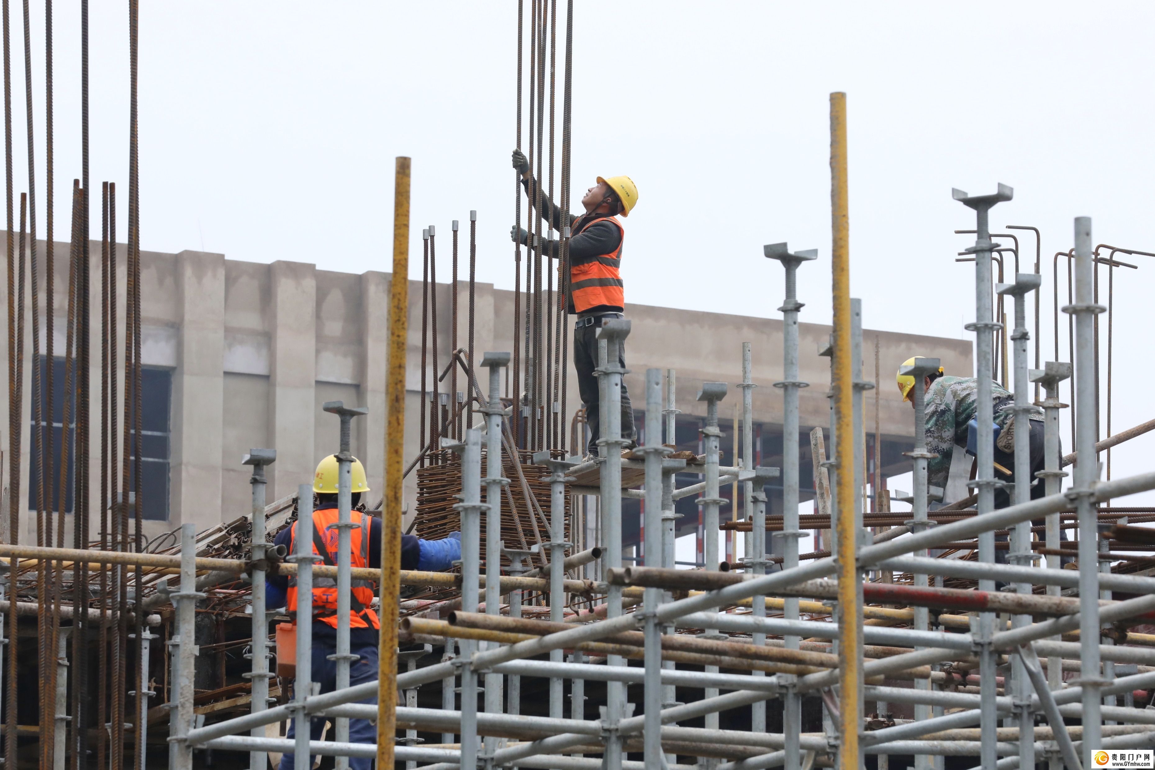 云岩区电子信息产业园项目力争年底建成(图2) 云岩区电子信息产业园项目力争年底建成(图2)