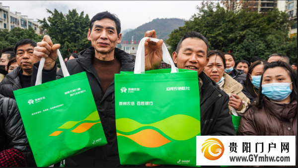 沿河：“返岗直通车”温暖外出务工人员心(图5)